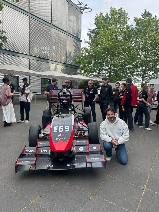 Als Sponsor von CURE Mannheim beim Rollout des neuen Rennwagens.