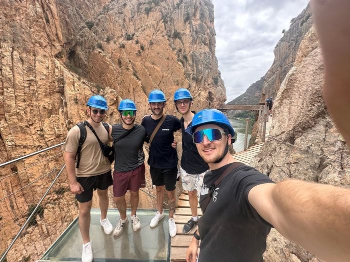 Abenteuer verbindet – unser Team abseits des Büros.